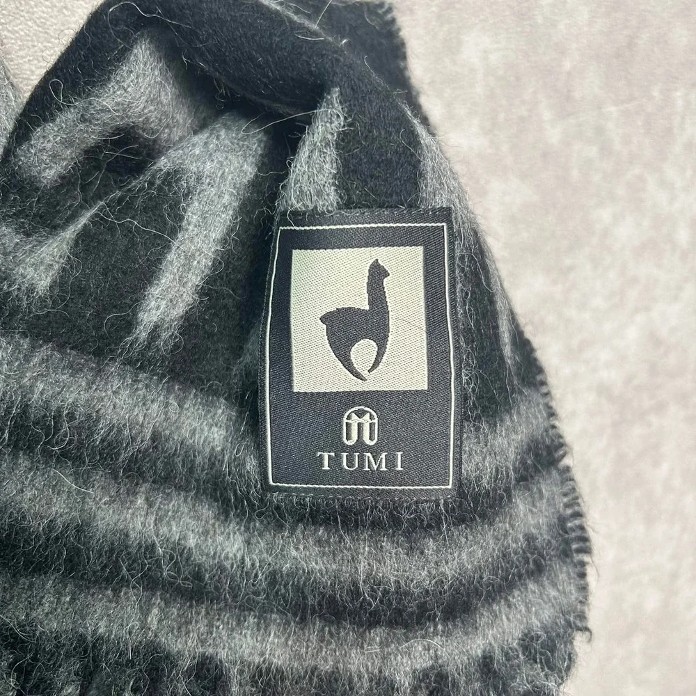 Tumi Alpaca Wool Blend Llama Geometric Fringed Throw Blanket Grey Reversible